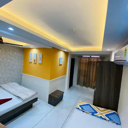 Hotel Staymore Premium Rooms And Ac Dorms Maheshwar Exterior photo