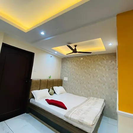 Hotel Staymore Premium Rooms And Ac Dorms Maheshwar Exterior photo