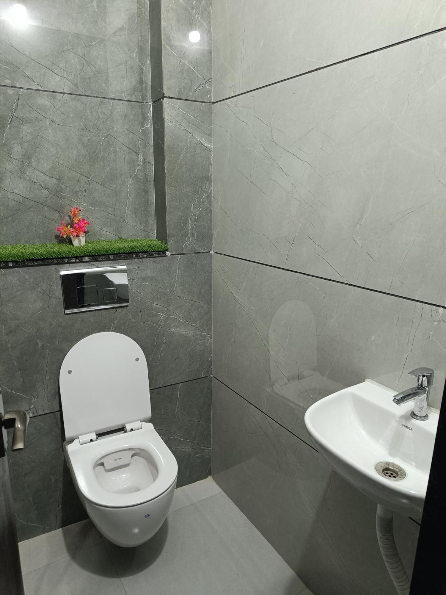 Staymore Premium And Ac Dorms Homestay *