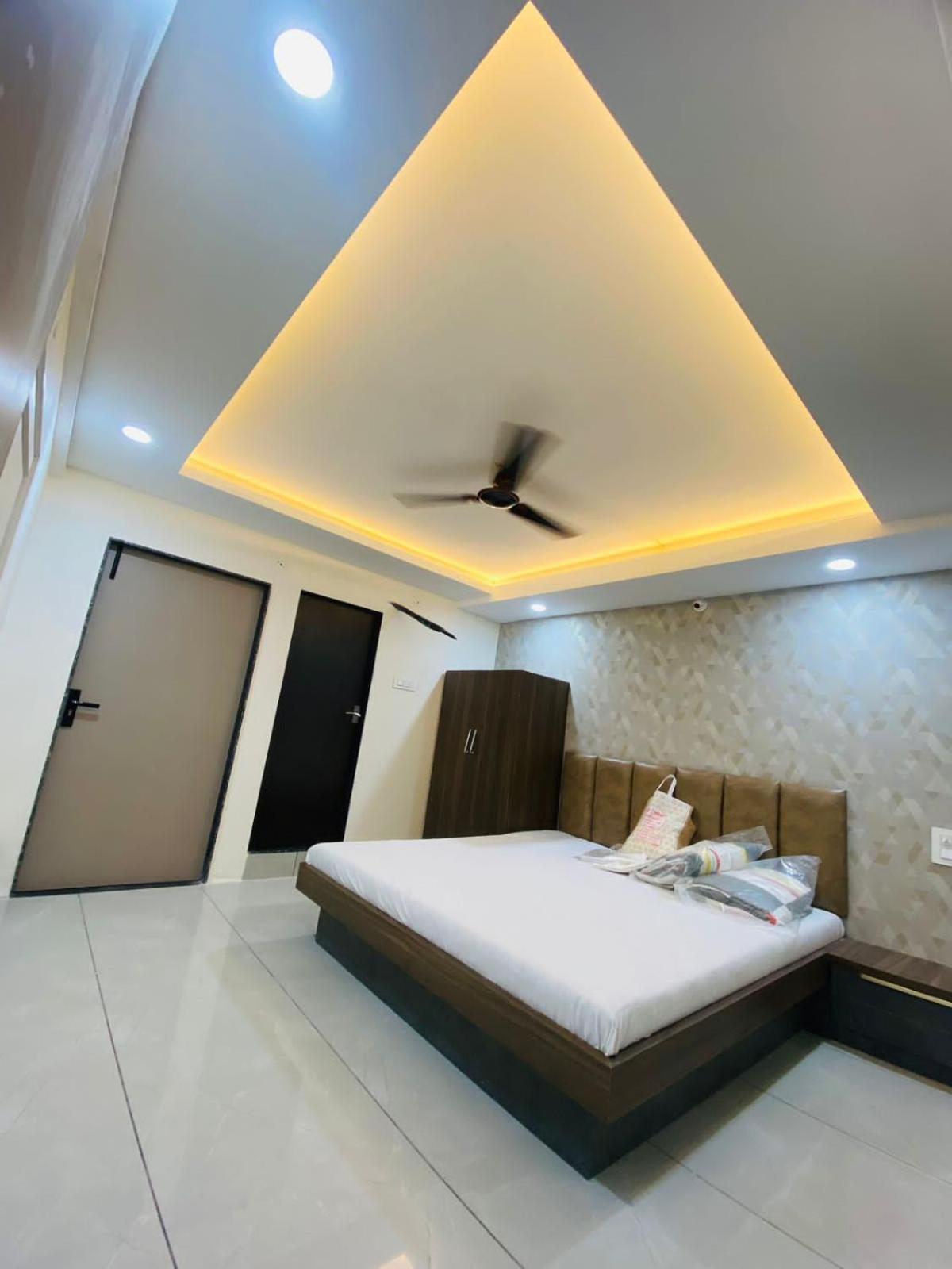 Staymore Premium And Ac Dorms Maheshwar