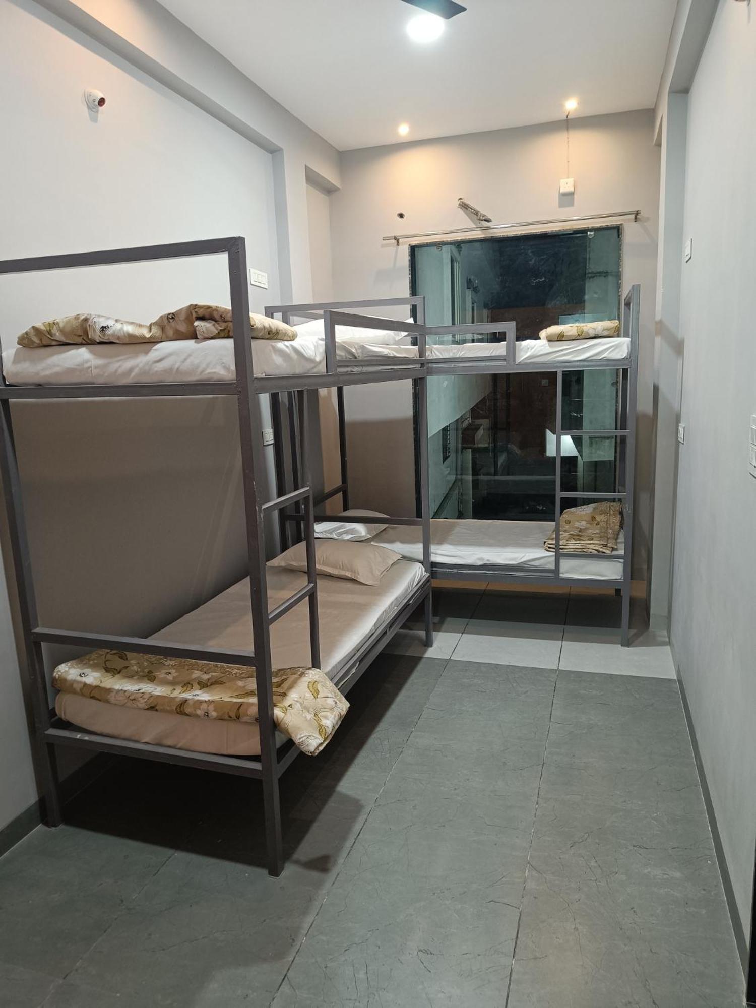 Staymore Premium And Ac Dorms *