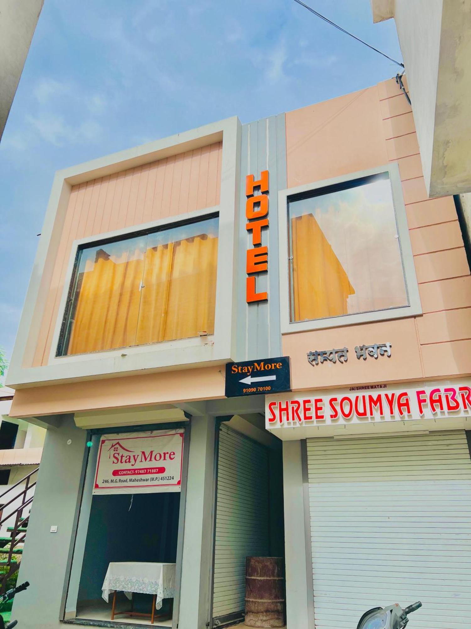 Homestay Staymore Premium And Ac Dorms