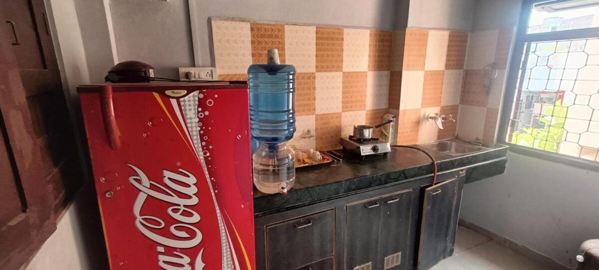 Staymore Premium And Ac Dorms Homestay