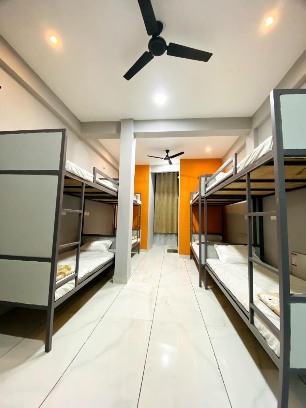Staymore Premium And Ac Dorms * Maheshwar