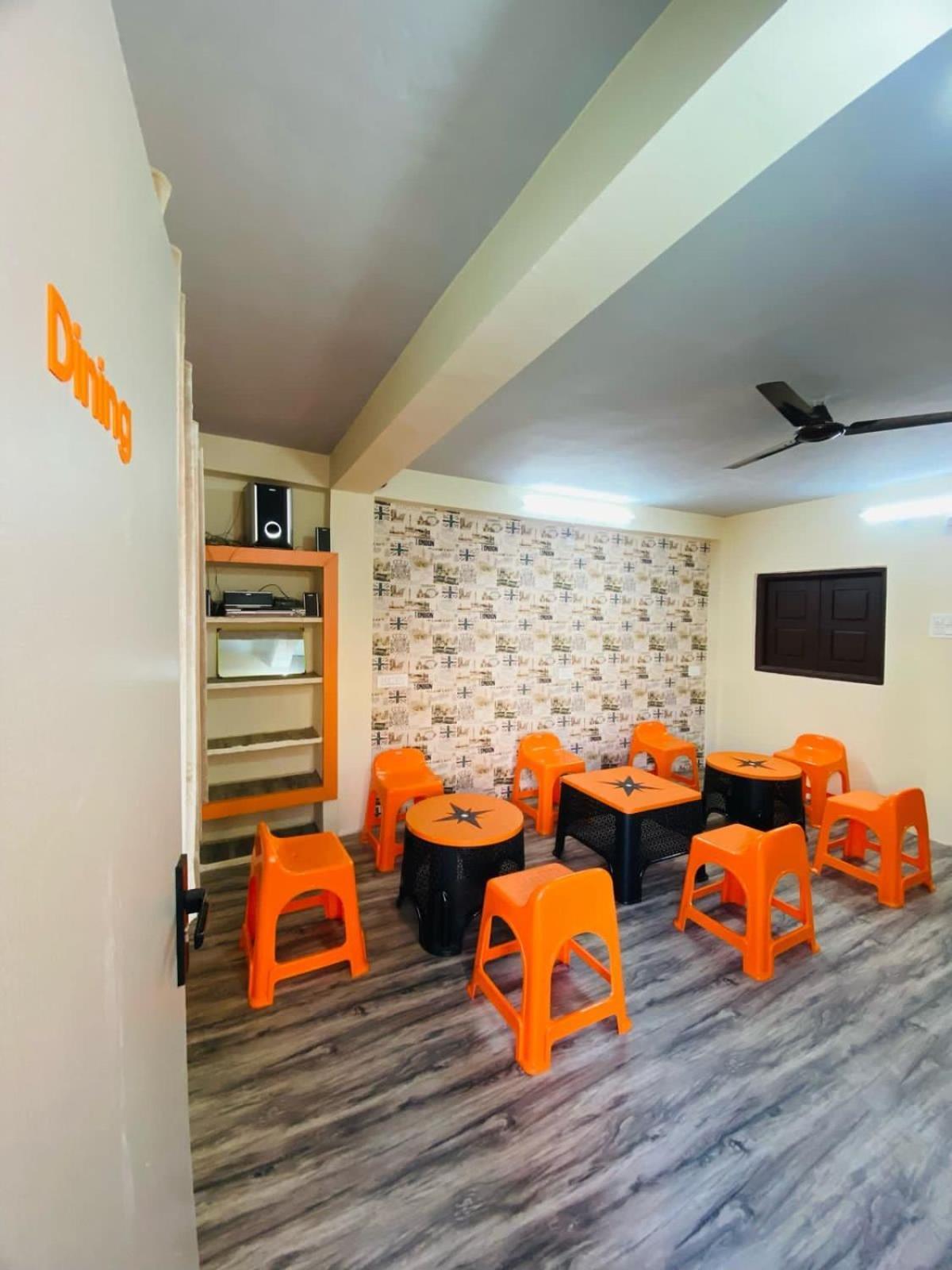 Homestay Staymore Premium And Ac Dorms *